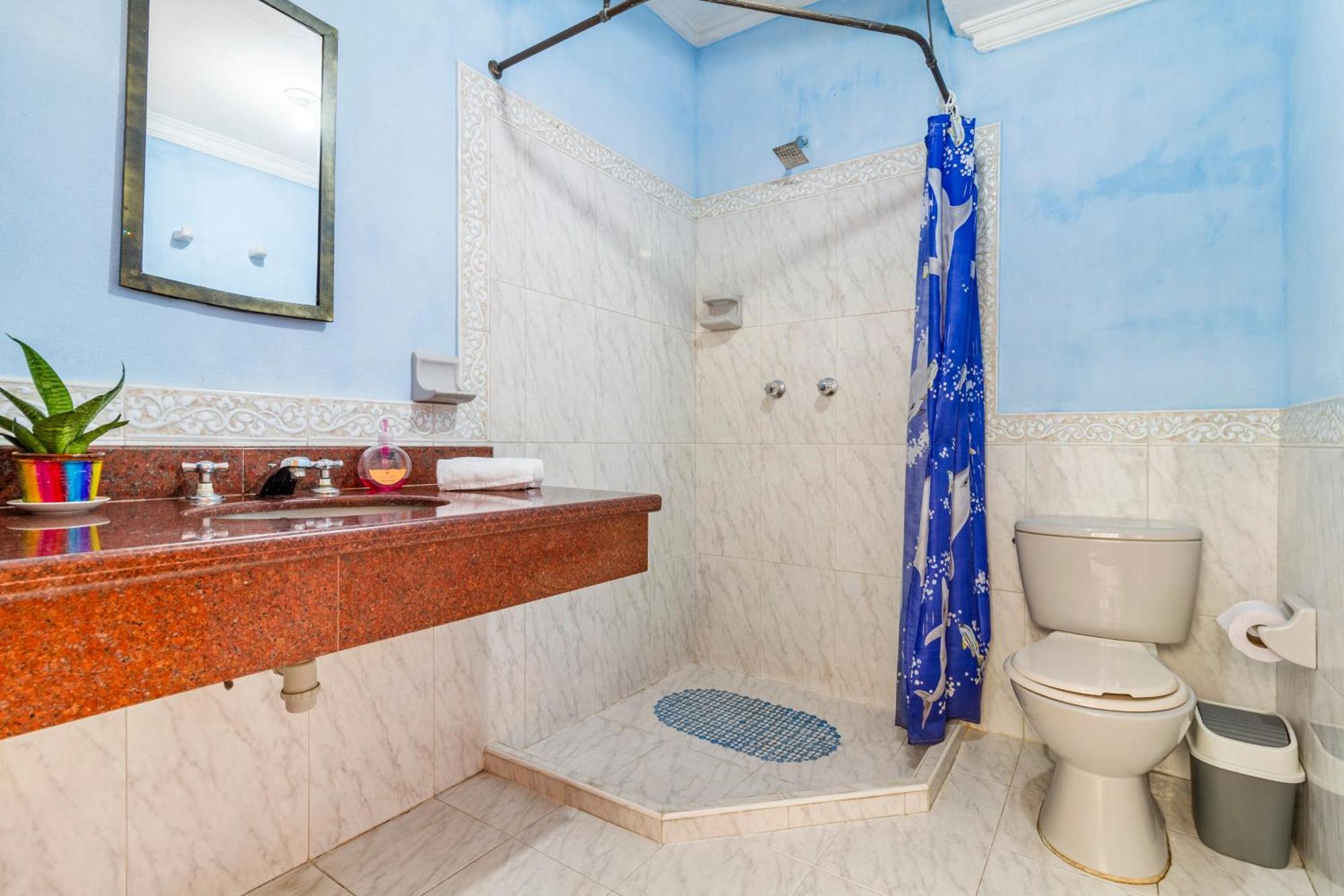 Hostal Cartagonova - Habitaciones Privadas Y Amplias Cerca A Zonas Turisticas Cartagena Ngoại thất bức ảnh
