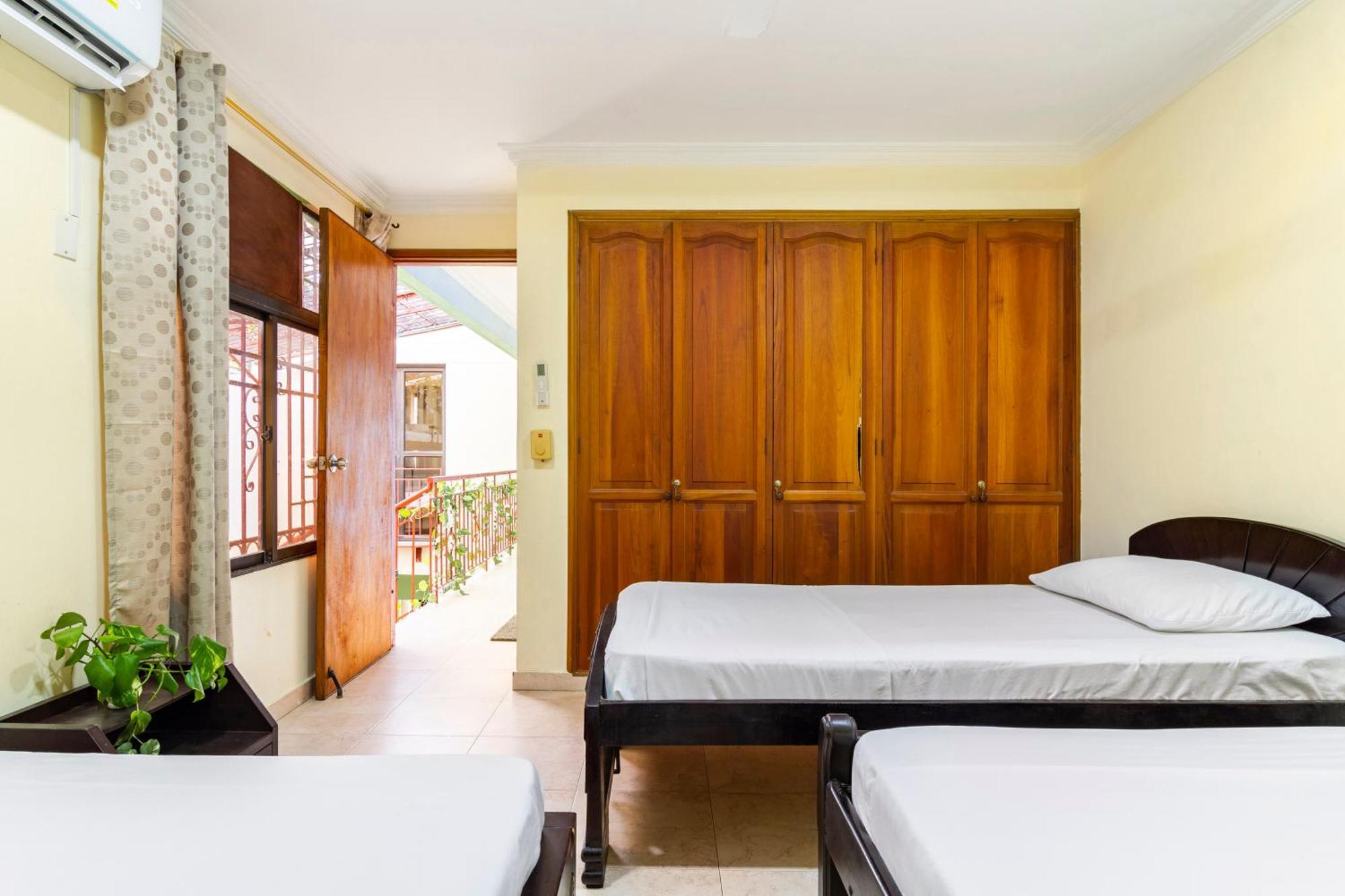 Hostal Cartagonova - Habitaciones Privadas Y Amplias Cerca A Zonas Turisticas Cartagena Ngoại thất bức ảnh