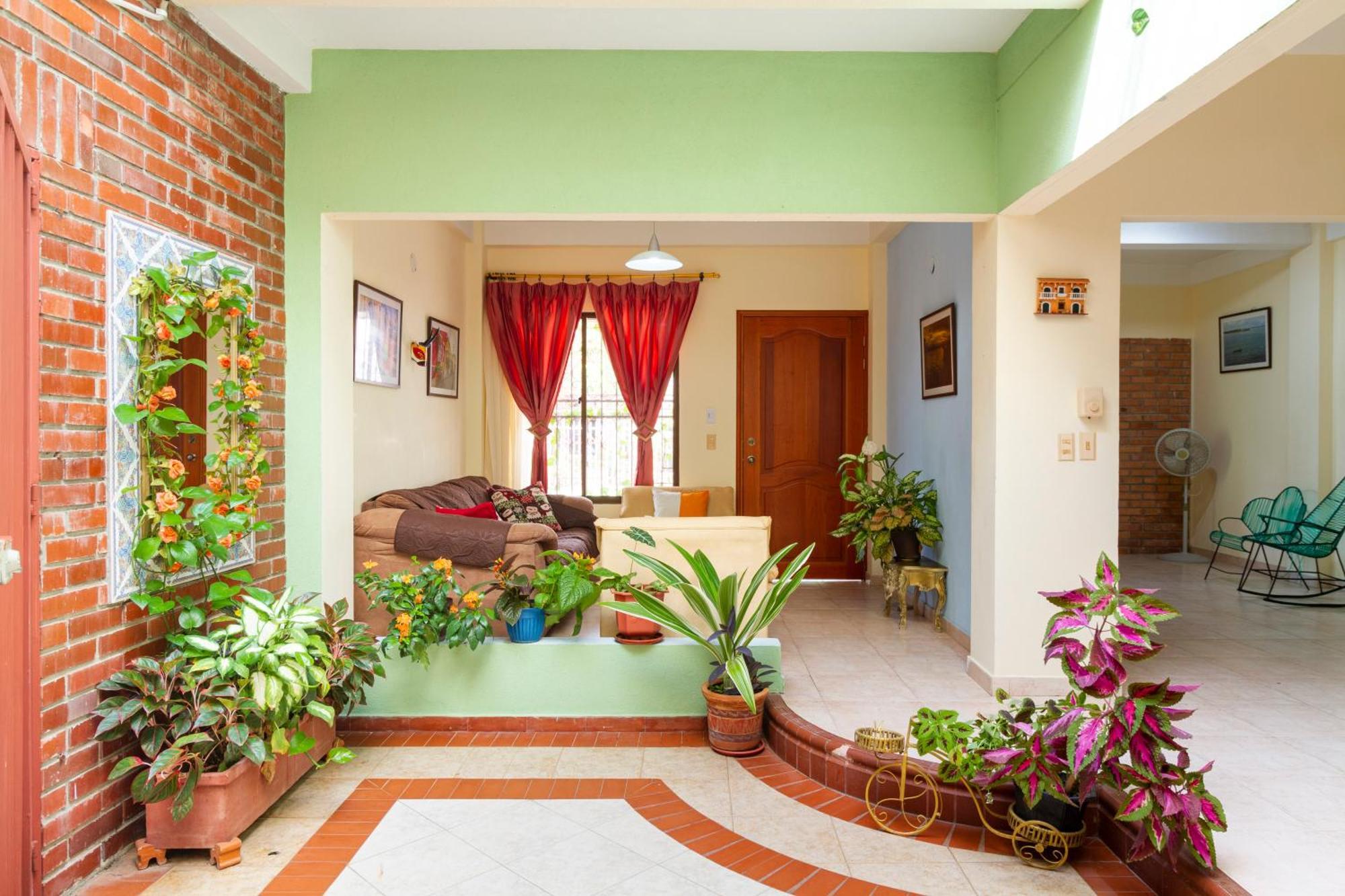Hostal Cartagonova - Habitaciones Privadas Y Amplias Cerca A Zonas Turisticas Cartagena Ngoại thất bức ảnh