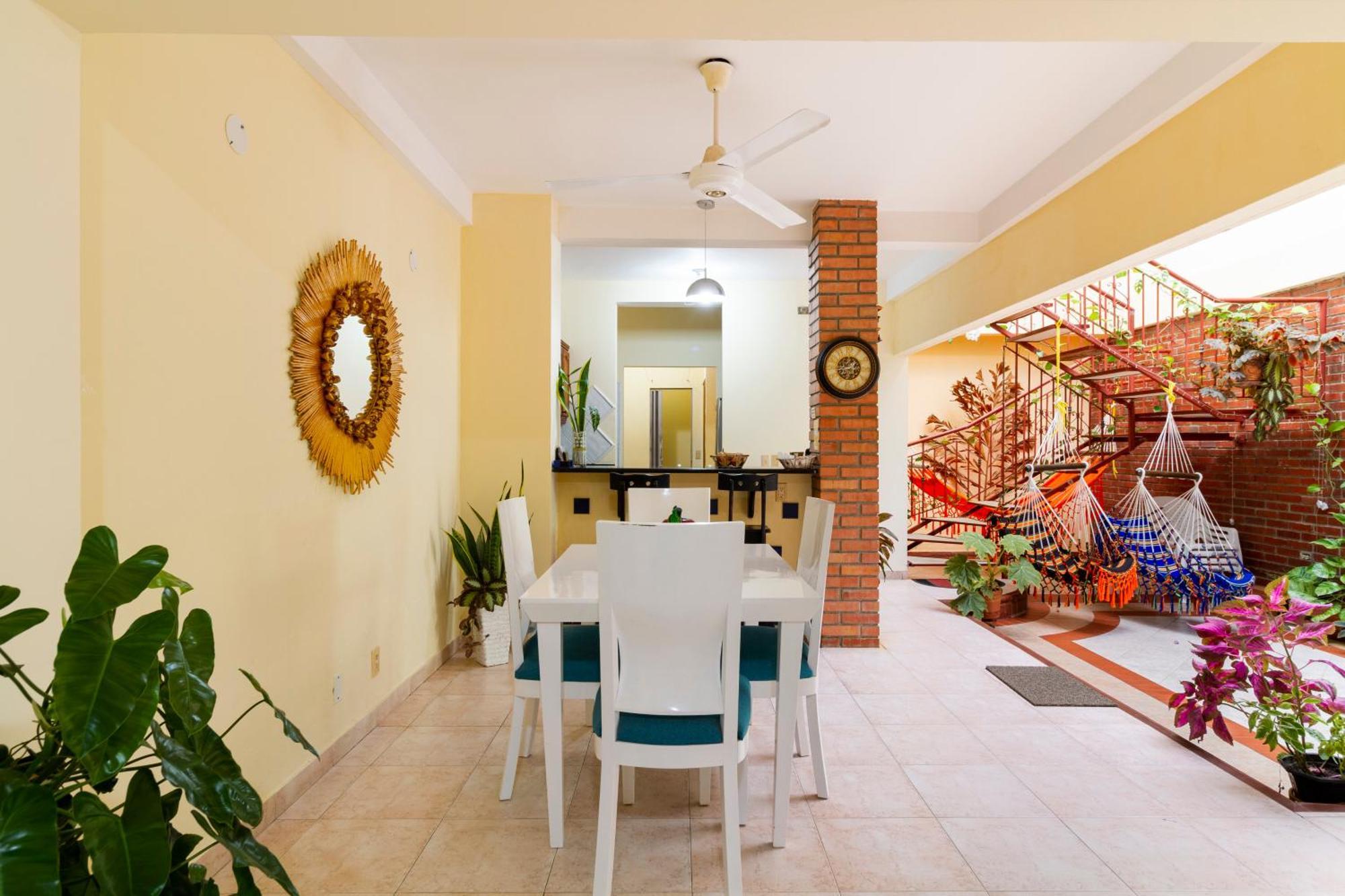 Hostal Cartagonova - Habitaciones Privadas Y Amplias Cerca A Zonas Turisticas Cartagena Ngoại thất bức ảnh
